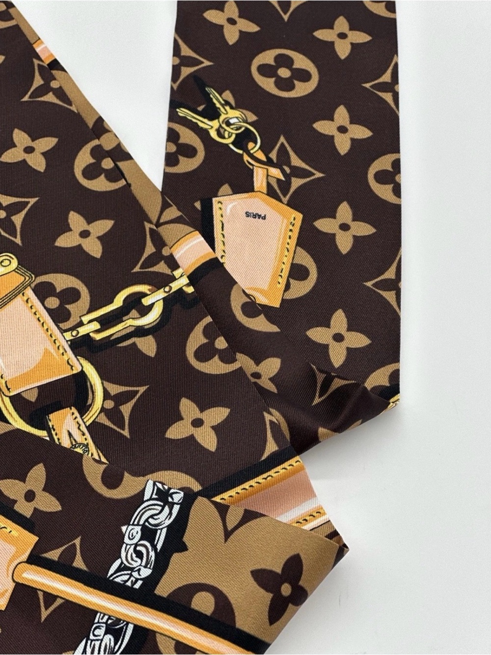 Lock And Chain Patterned Twilly Bag Scarf Brown Gold - Picture 3 of 6